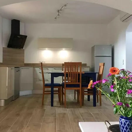 Apartamento Maia En Rdc D' Une Villa,entierement Renove Le Rayol-Canadel-sur-Mer