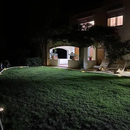 Maia En Rdc D' Une Villa,entierement Renove